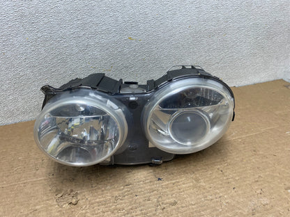 2004 to 2009 Jaguar XJ8 Left Driver LH Side Xenon HID Headlight OEM Z3102 DW0