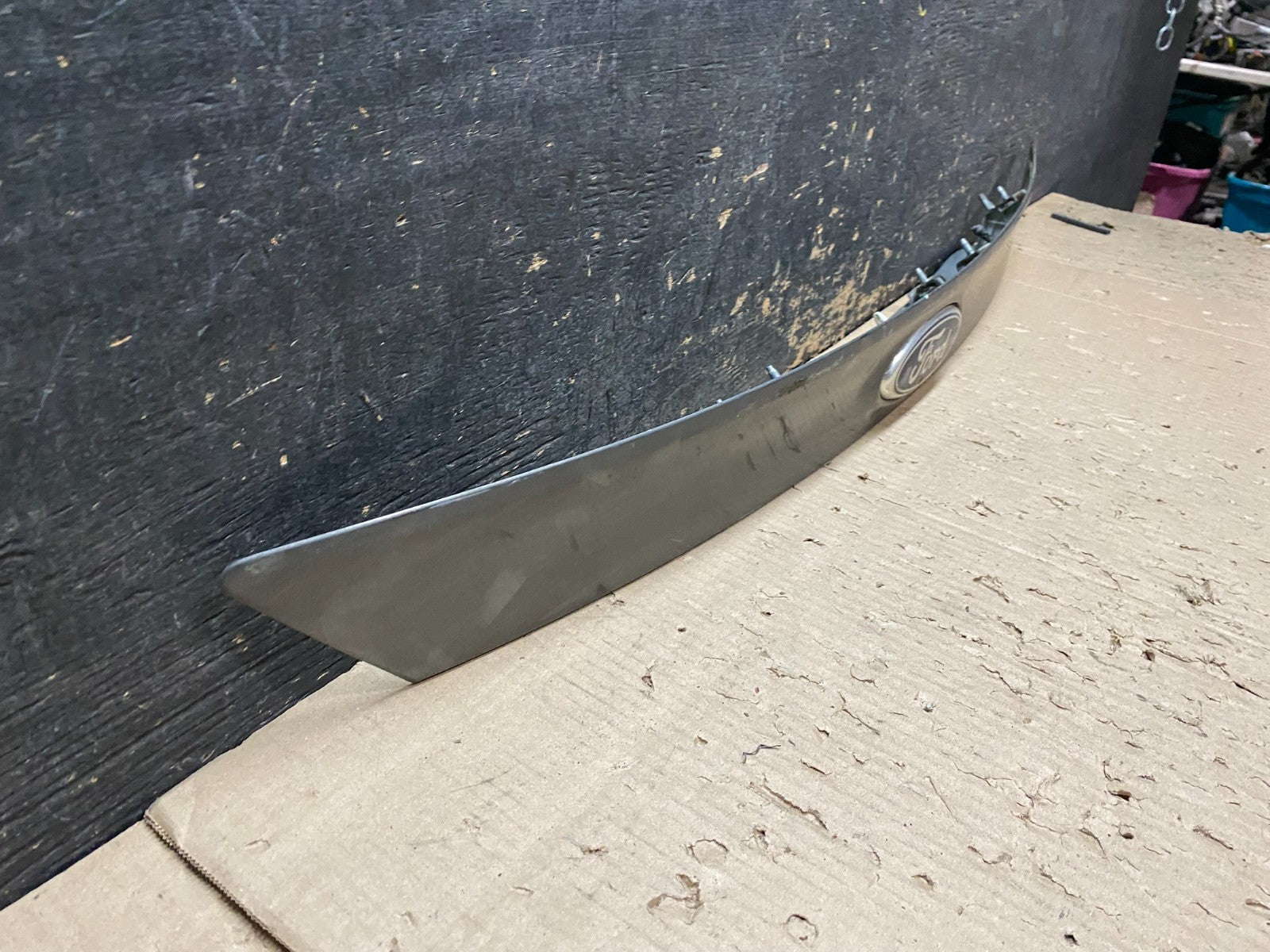 2013 to 2015 Ford Focus Rear Trunk Molding with Camera Oem X8154 DG2