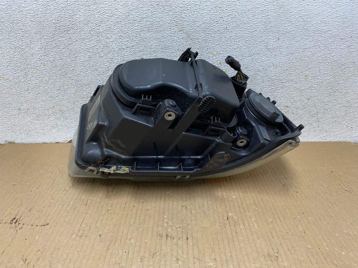 2008-2012 Land Rover LR2 Left Driver LH Side Xenon Headlight AH3073 DW8