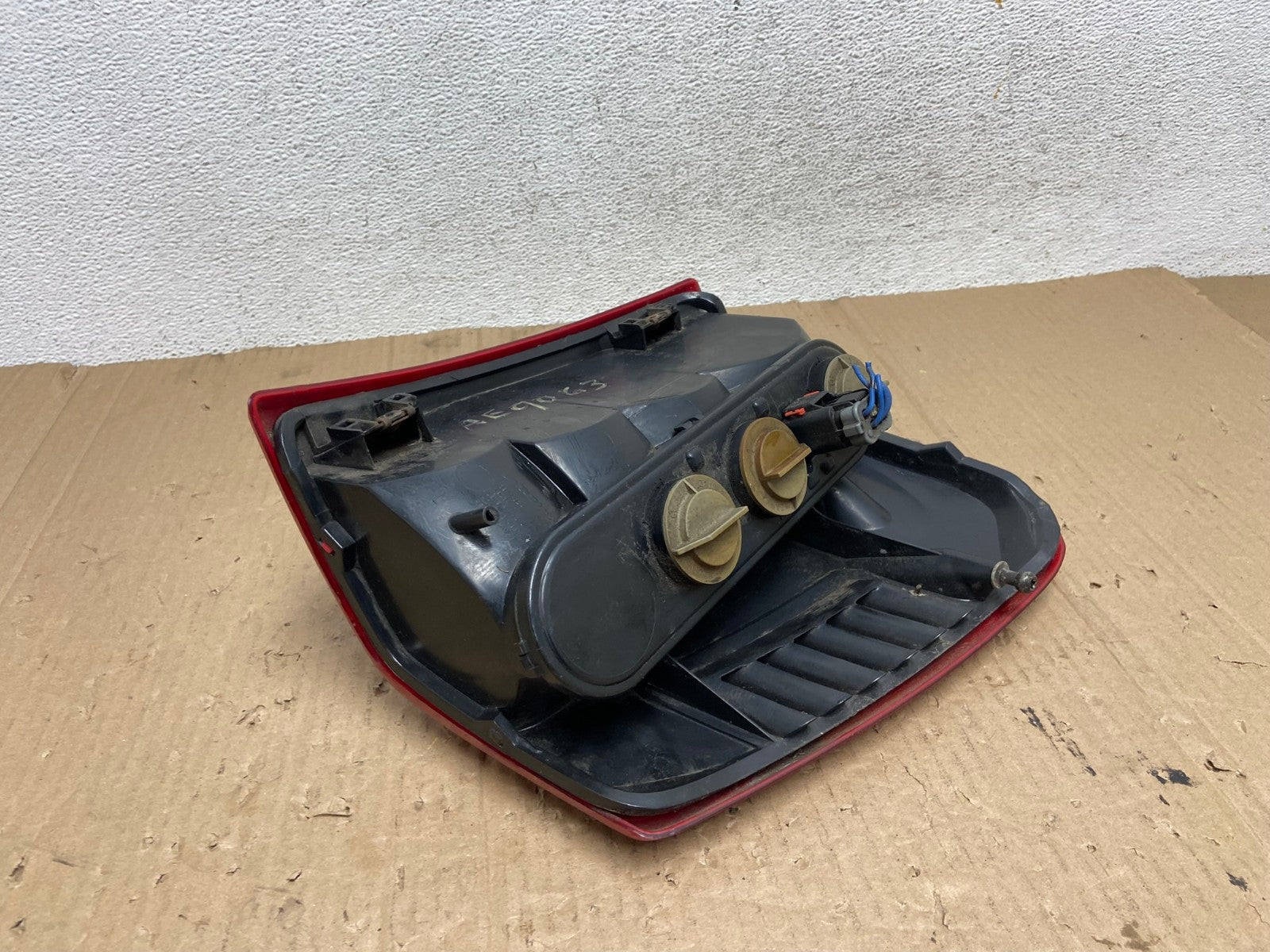 1999 - 2004 Jeep Grand Cherokee WJ Left Driver Lh Tail Light AE9063 LK5