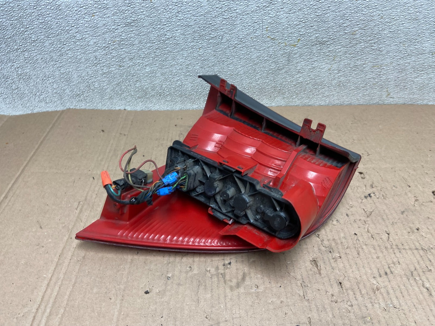 2002-2005 Mercedes ML350 ML-Class Left Driver Lh Side Tail Light OEM Y0131 DW4