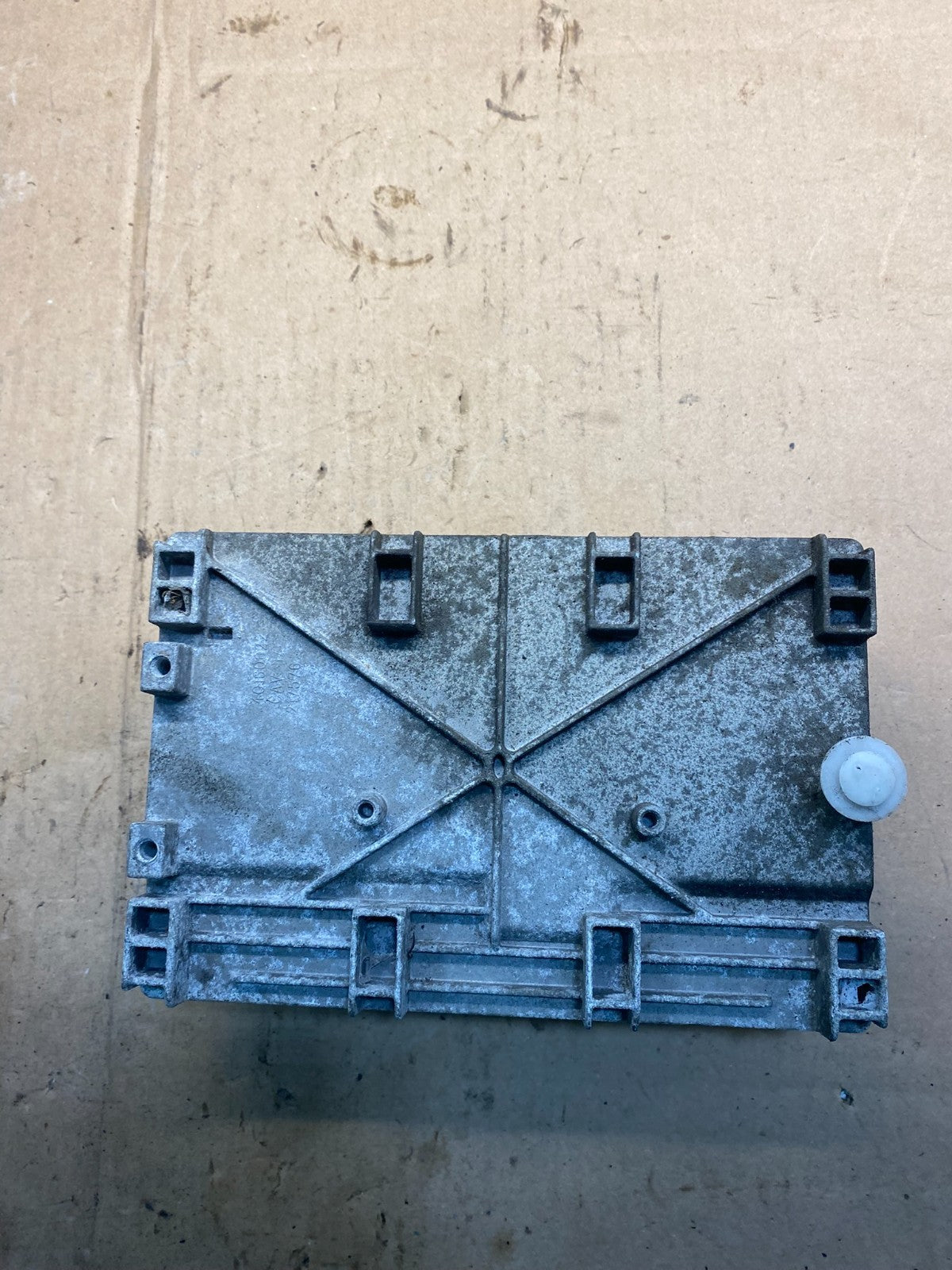 2009 to 2010 Jeep Grand Cherokee Computer Engine Control ECU ECM t2641 DG2