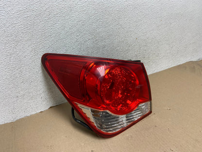 2011 2012 2013 2014 Chevrolet Cruze Left Driver LH Side Tail Light AG6831 LK2