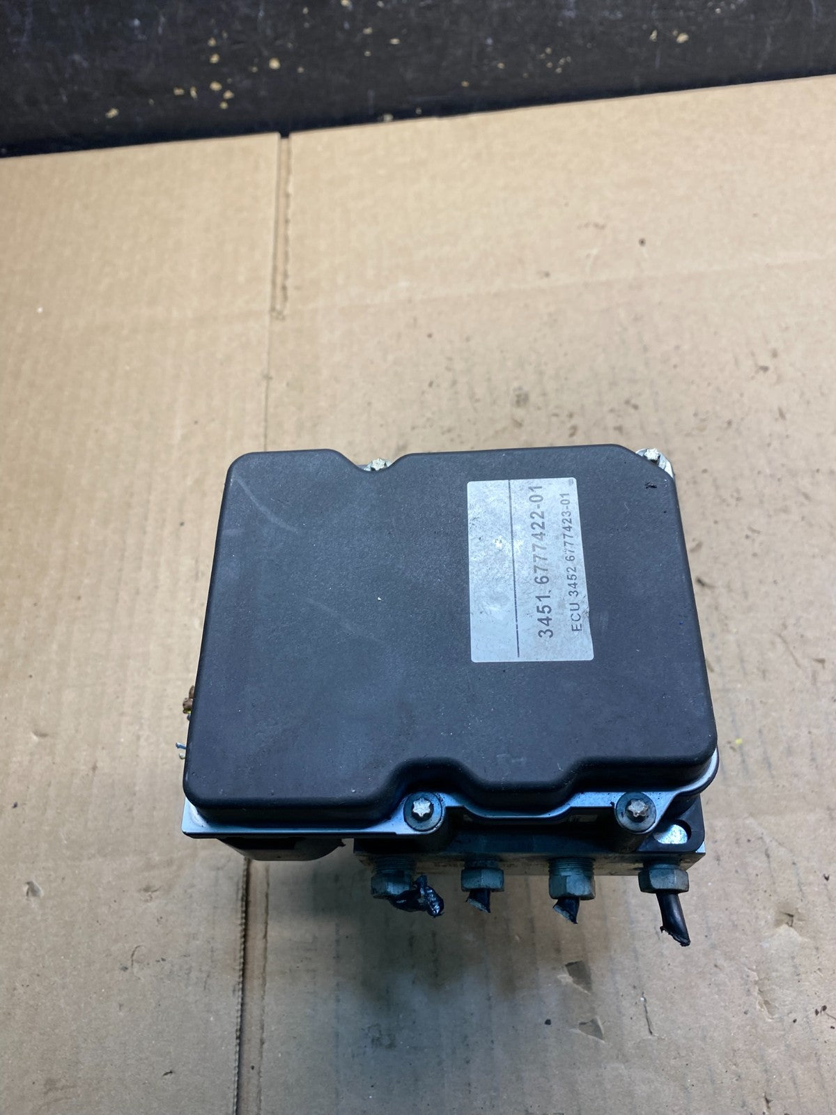 2007 to 2013 BMW 328i  ABS Anti-Lock Brake Pump 3451 6777422-01 OEM V6538 DG0