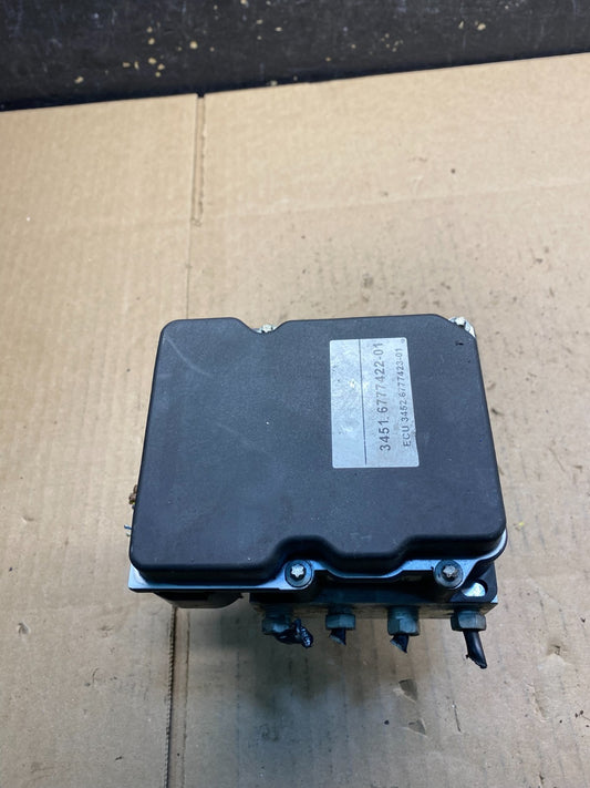2007 to 2013 BMW 328i  ABS Anti-Lock Brake Pump 3451 6777422-01 OEM V6538 DG0