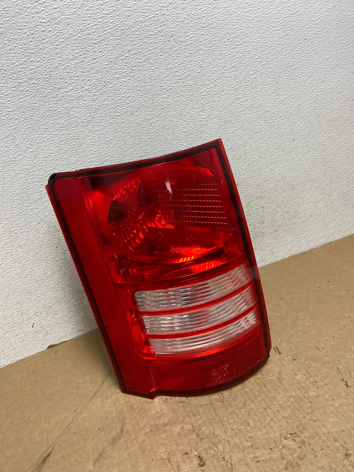 2008-2010 Chrysler Town and Country Left Driver Tail Light AG1162 LK2