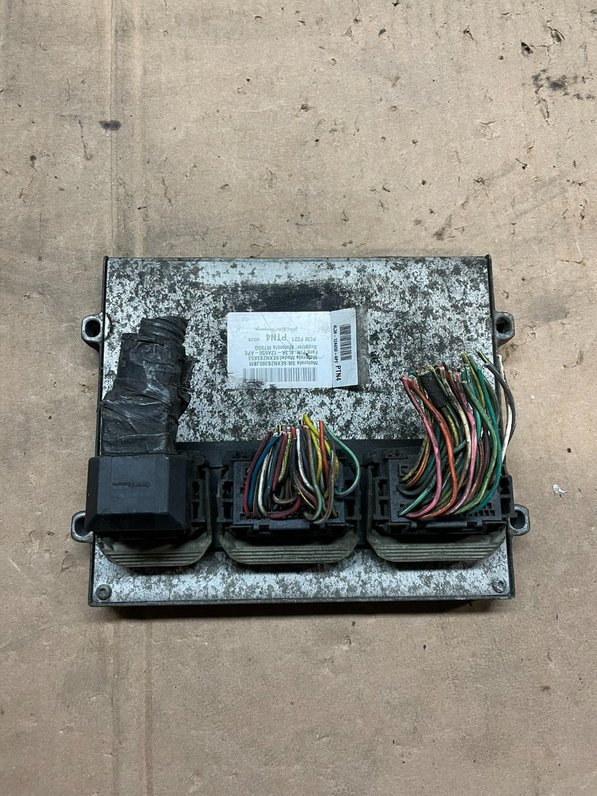2004 Ford F-150 F150 5.4L Engine Control Unit ECU Computer Module W2335 DG2