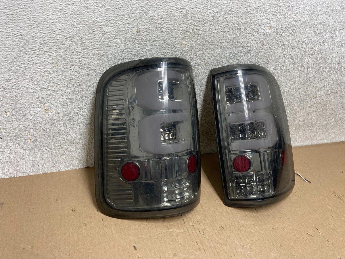 2004 to 2008 Ford F150 LED Left+Right Set Tail Lights AH5807 PS1