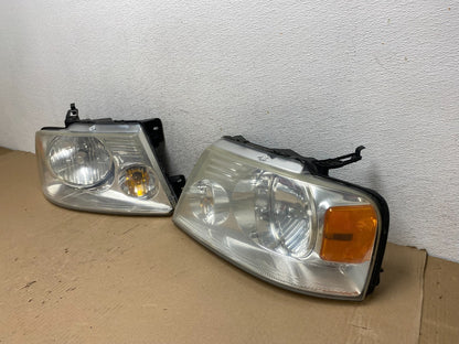 2004 to 2008 Ford F-150 F150 Left+Right Halogen Headlights AE7222 DW1