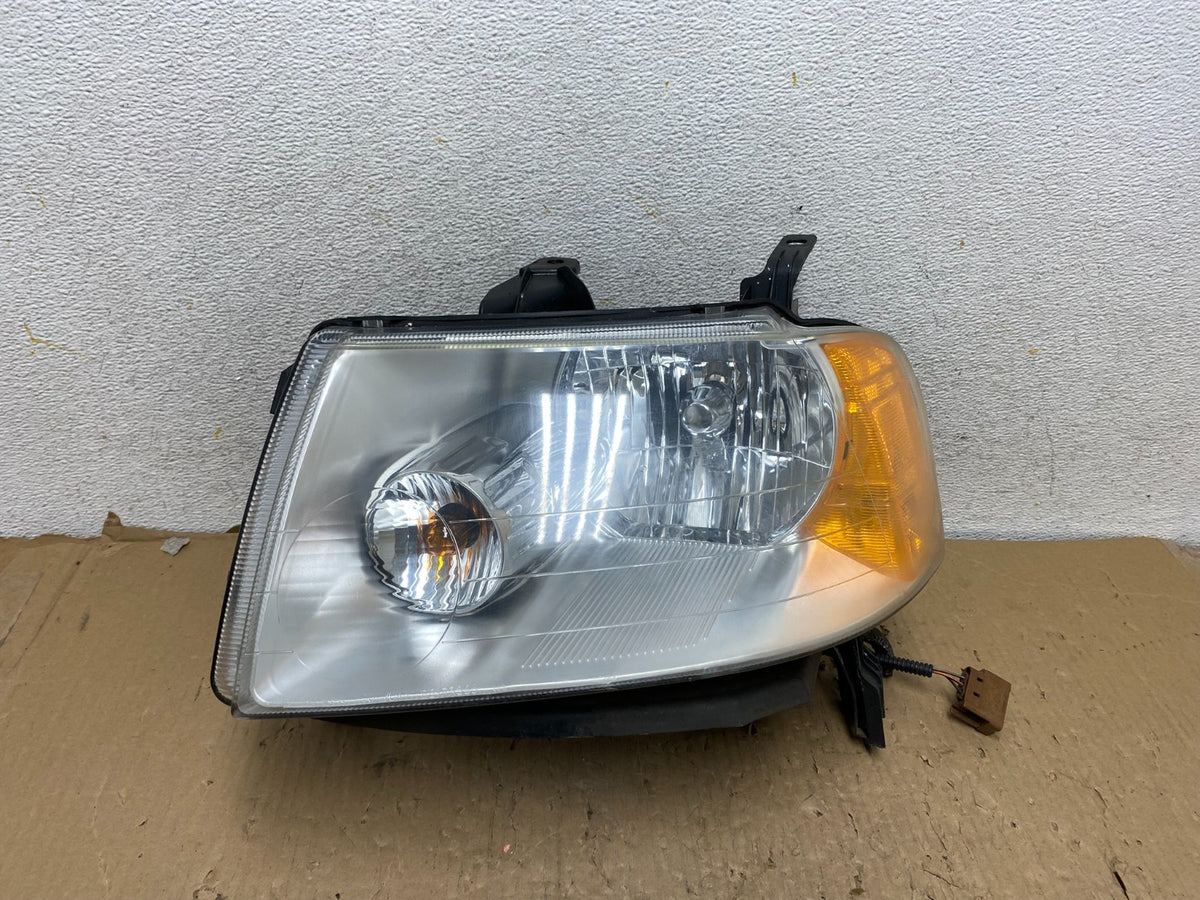 2005 - 2007 Ford Freestyle Left Driver LH Side Halogen Headlight AH2933 DW0
