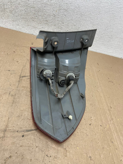 2005 2006 2007 Honda Odyssey Right Passenger RH Side Tail Light AG4939 LK6