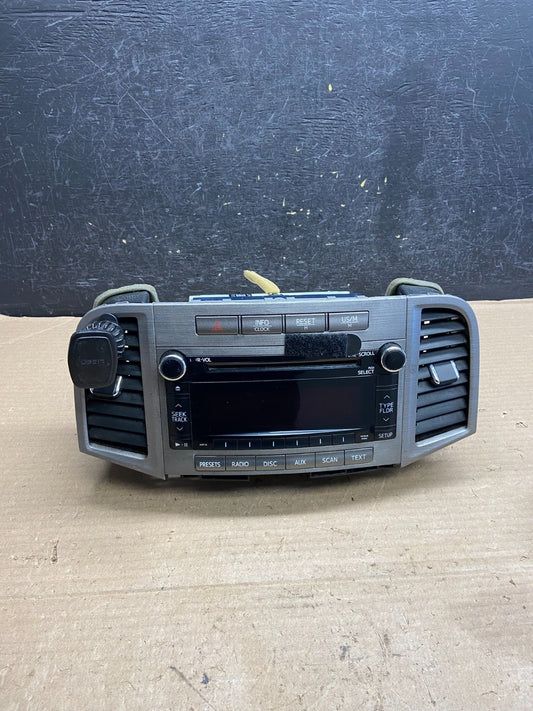 2010 to 2012 Toyota Venza Radio Stereo Receiver CD Player AH3699 DG0