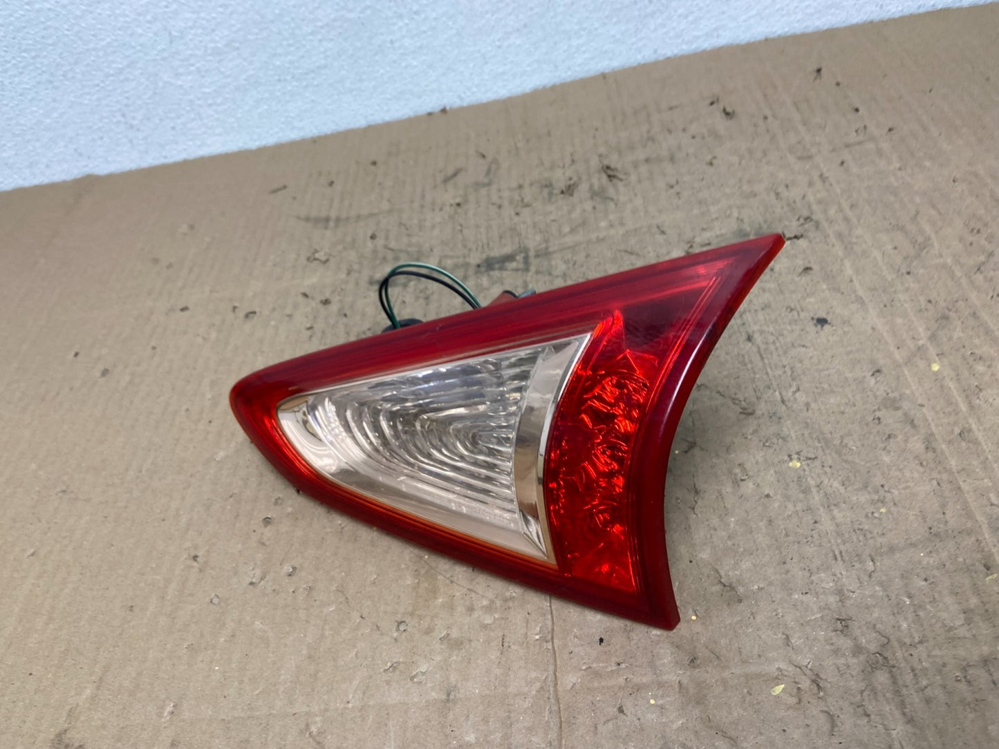 2008-2012 Infiniti Ex35 Right Passenger Tail Light Inner OEM AB8607 DW1