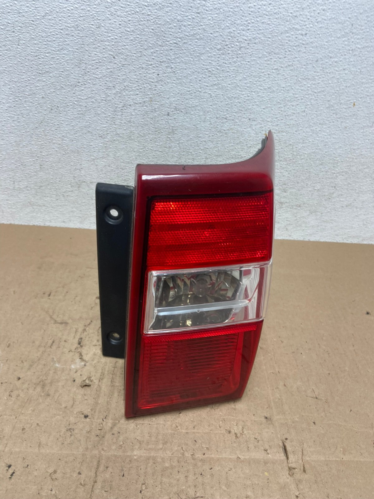 2007 - 2012 Ford Expedition Right Passenger Rh Side Tail light AE6490 LK2