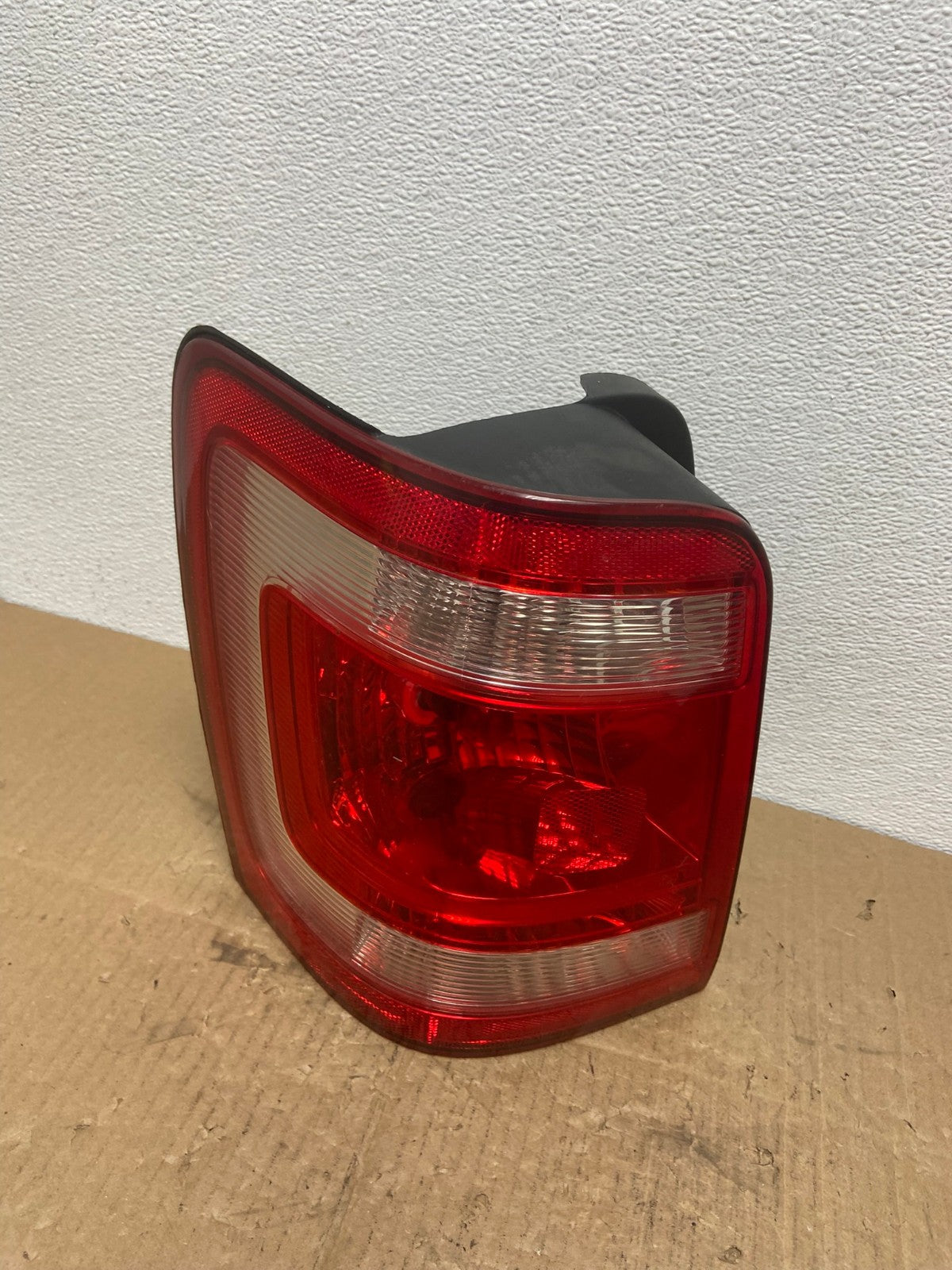 2008 to 2012 Ford Escape Left Driver LH Side Tail Light AB8330 LK0