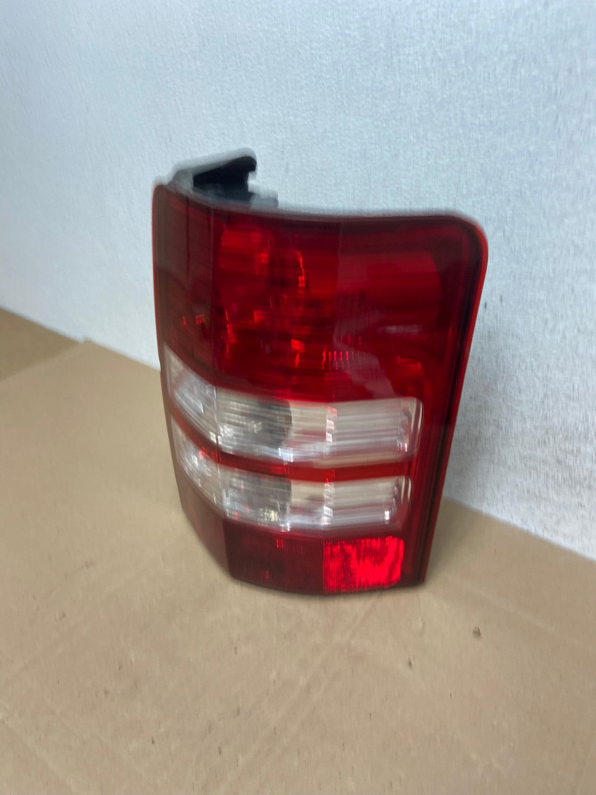 2008 to 2012 Jeep Liberty Right Passenger RH Side Tail Light AE4957 LK1