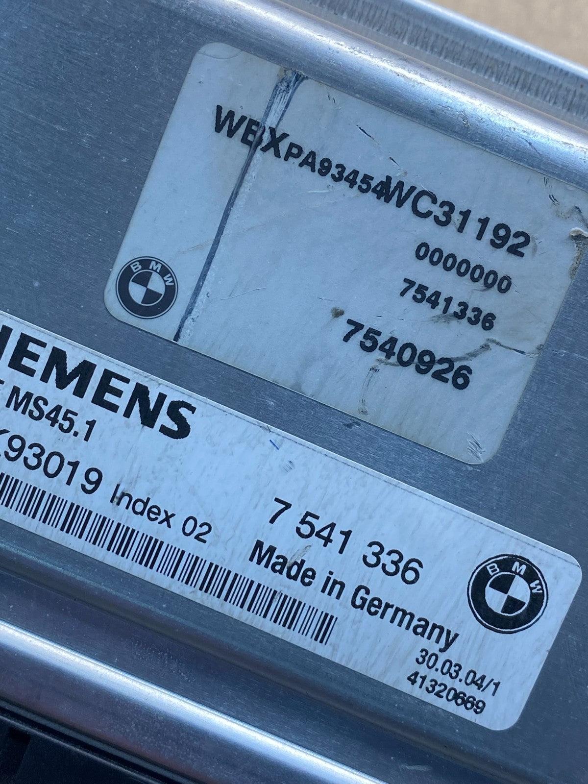 2004 - 2005 BMW 325i 525i ECU ECM Engine Control Module Computer ai4959 DG2