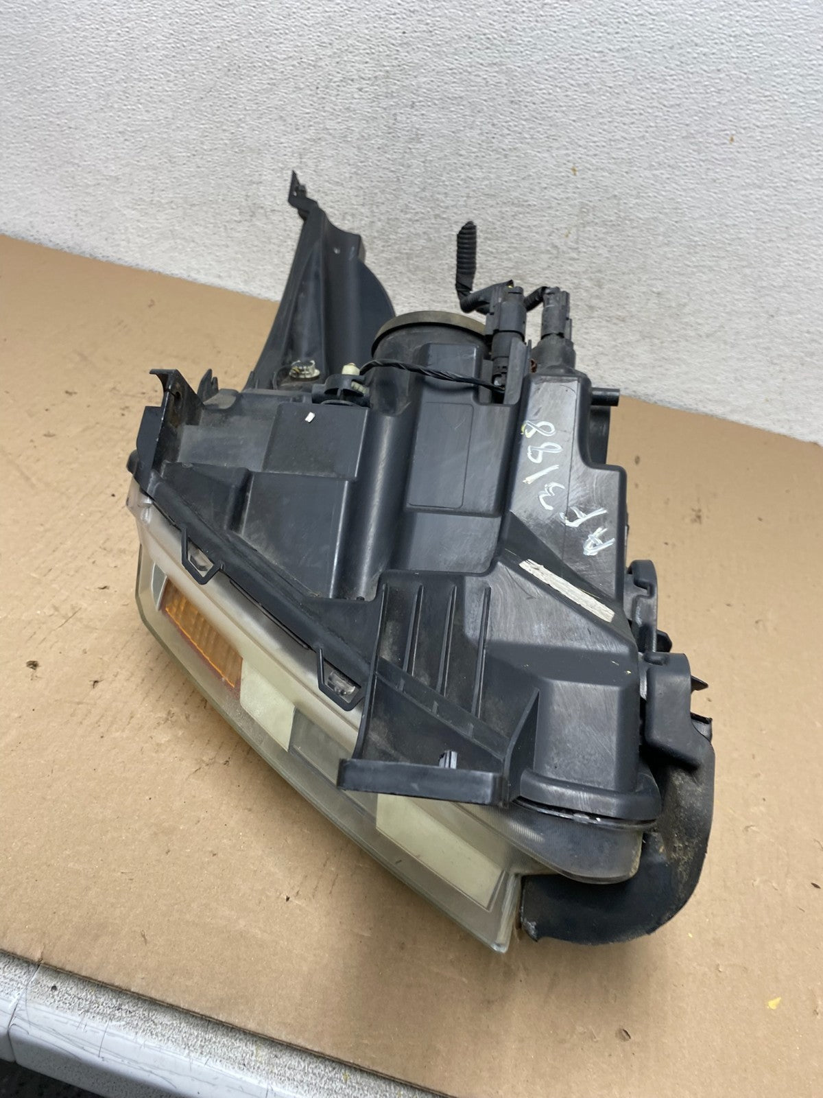 2011 to 2015 Ford Explorer Right Passenger Halogen Headlight AF3188 DW8