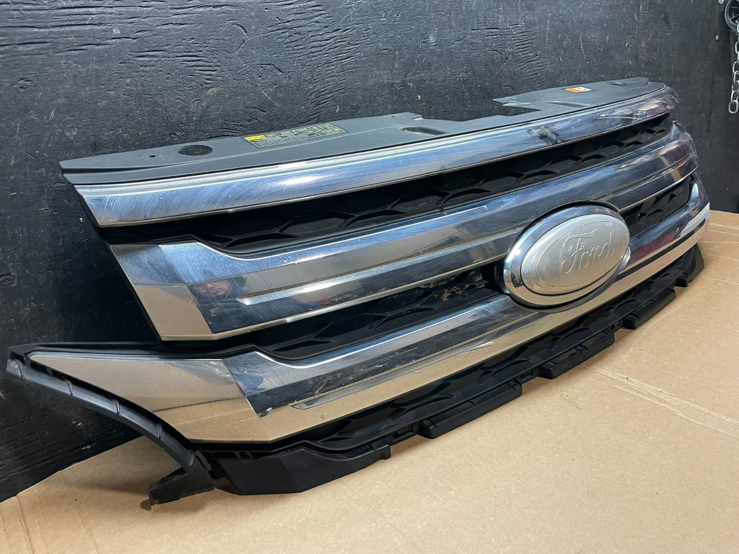2011 2012 2013 Ford Edge Front Upper Chrome Grille Grill Oem z5720 DG2