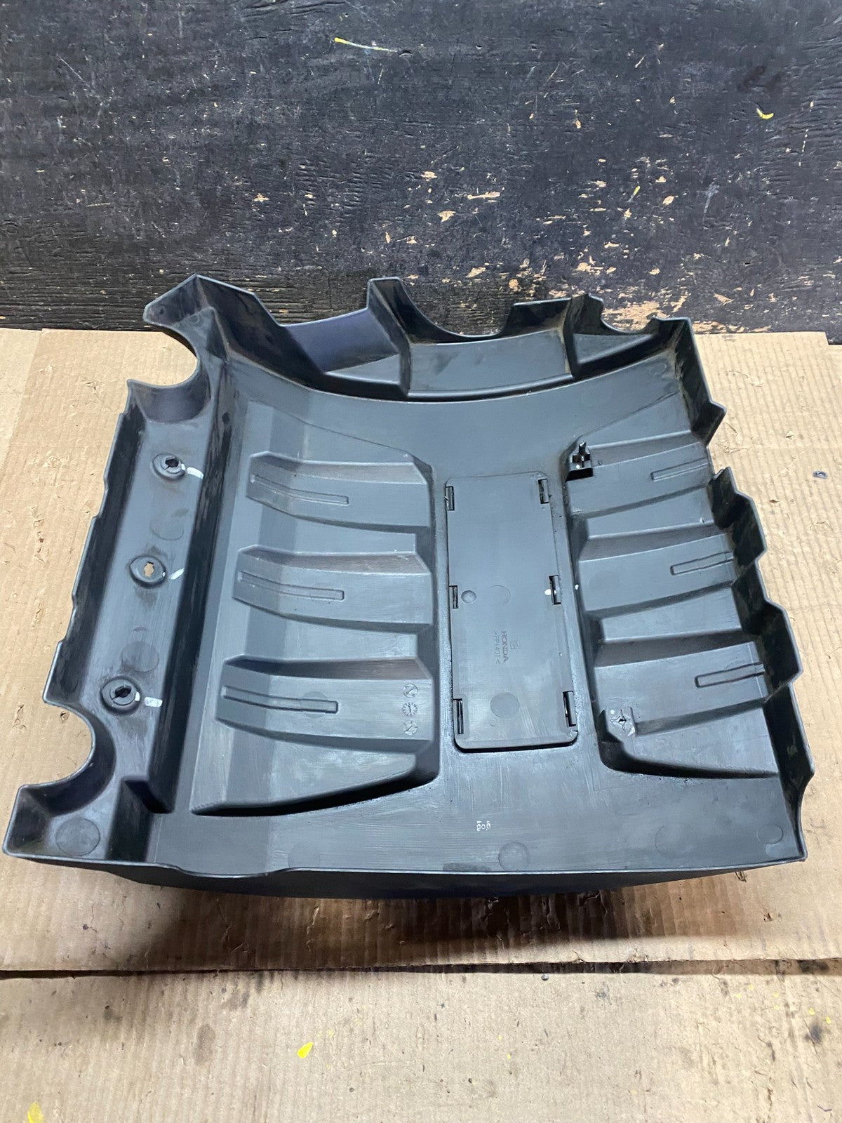2006 to 2008 Honda Pilot Black Engine Cover OEM 3.5L W6219 DG8