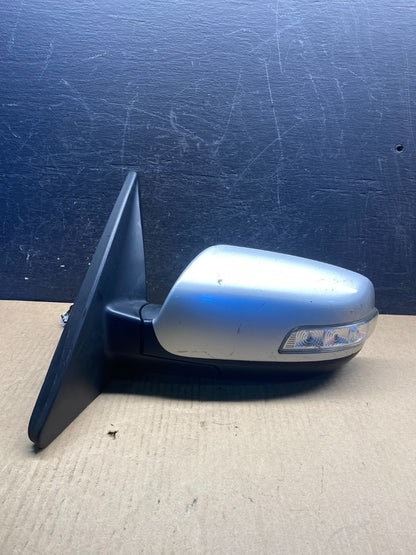 2011 - 2015 Kia Sorento Left Driver Lh Side Door Mirror Turn Signal AG71390