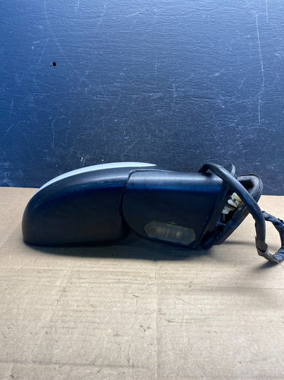 2003-2006 Chevrolet Tahoe Suburban Right Passenger Turn Door Mirror AE8277 DW3
