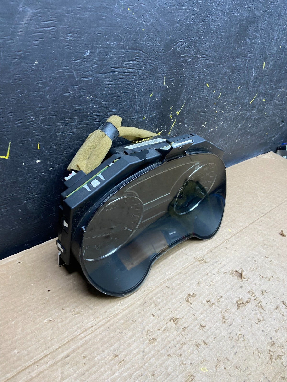 2013 Nissan Pathfinder Speedometer Cluster Gauge OEM  W3110 DG2