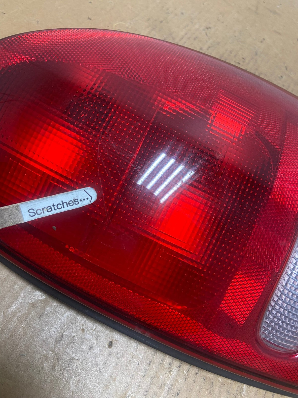 1998 to 2003 Dodge Durango Tail Light Right Passenger RH Side AE0548 LK3