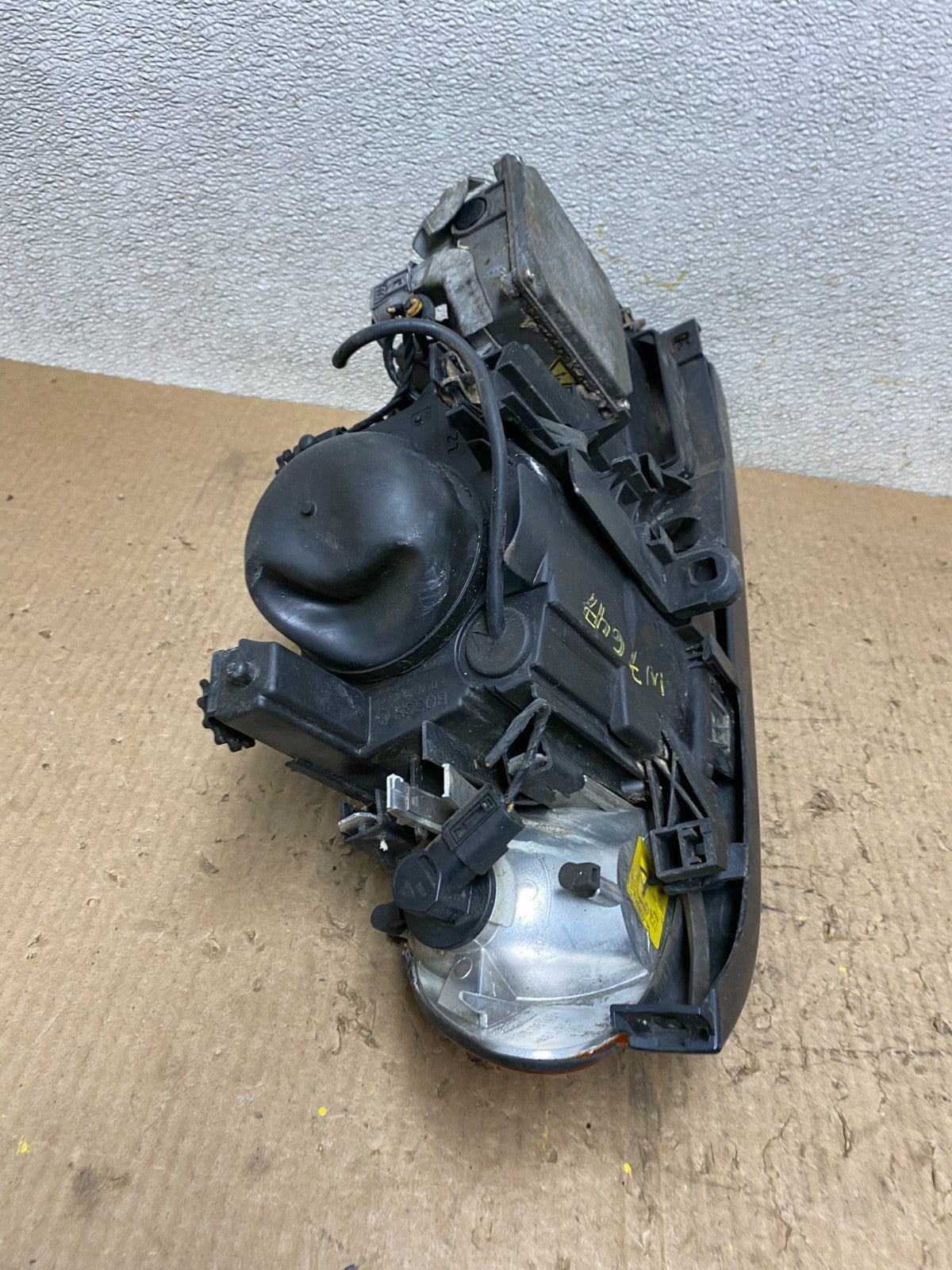 2000 to 2003 BMW 325Ci 330Ci E46 Coupe Left Side Xenon Headlight W7647 DW12