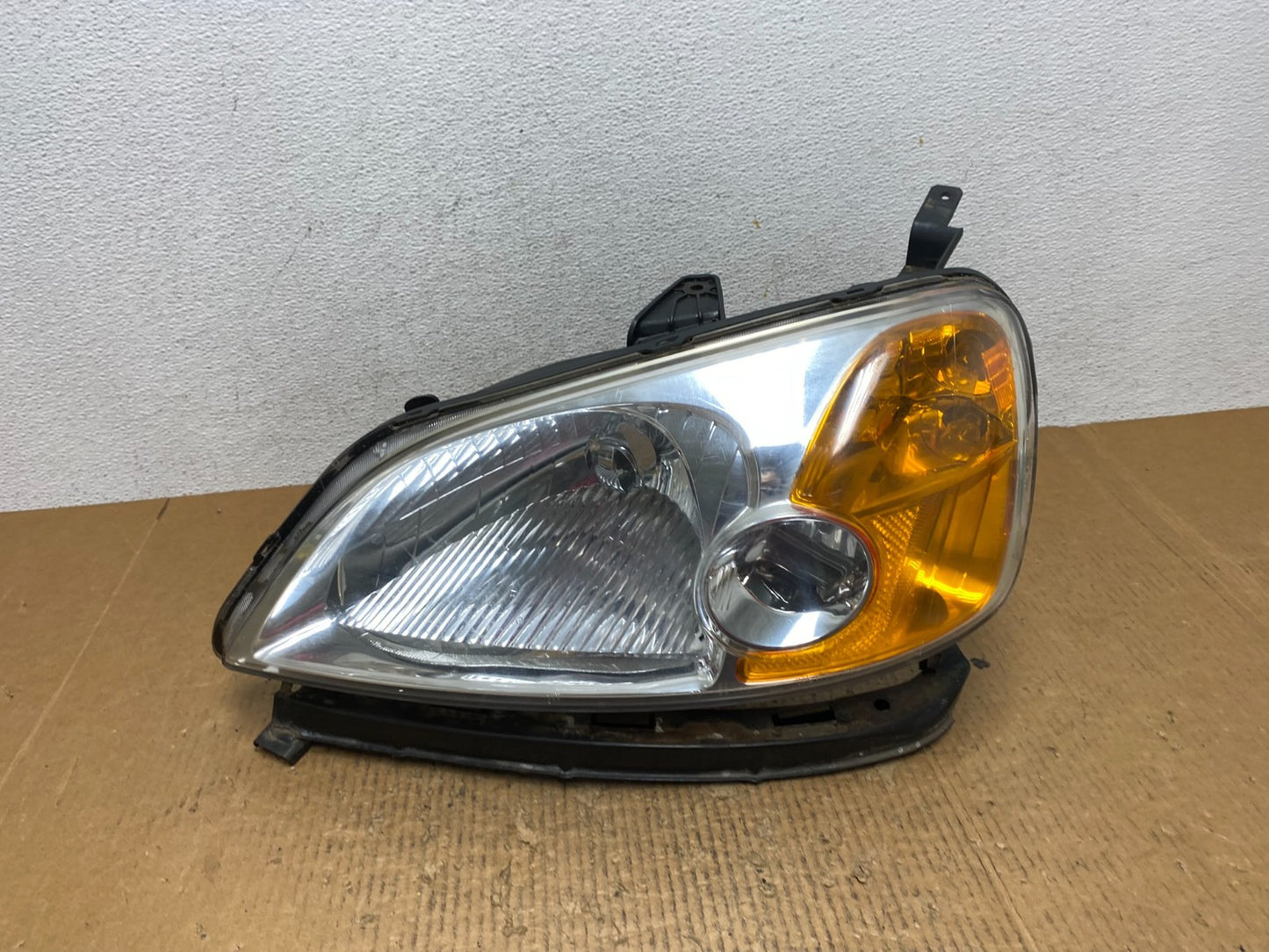 2001 - 2003 Honda Civic Coupe Headlight Halogen Left Driver LH AE2718 DW0