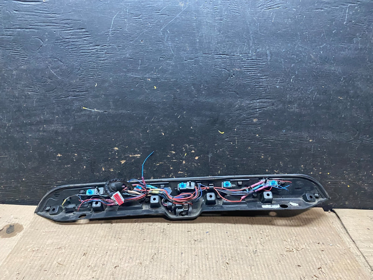 2020 to 2022 Ford Explorer Rear Tailgate Gate Trim Molding W/Camera OEM x0210 DG6