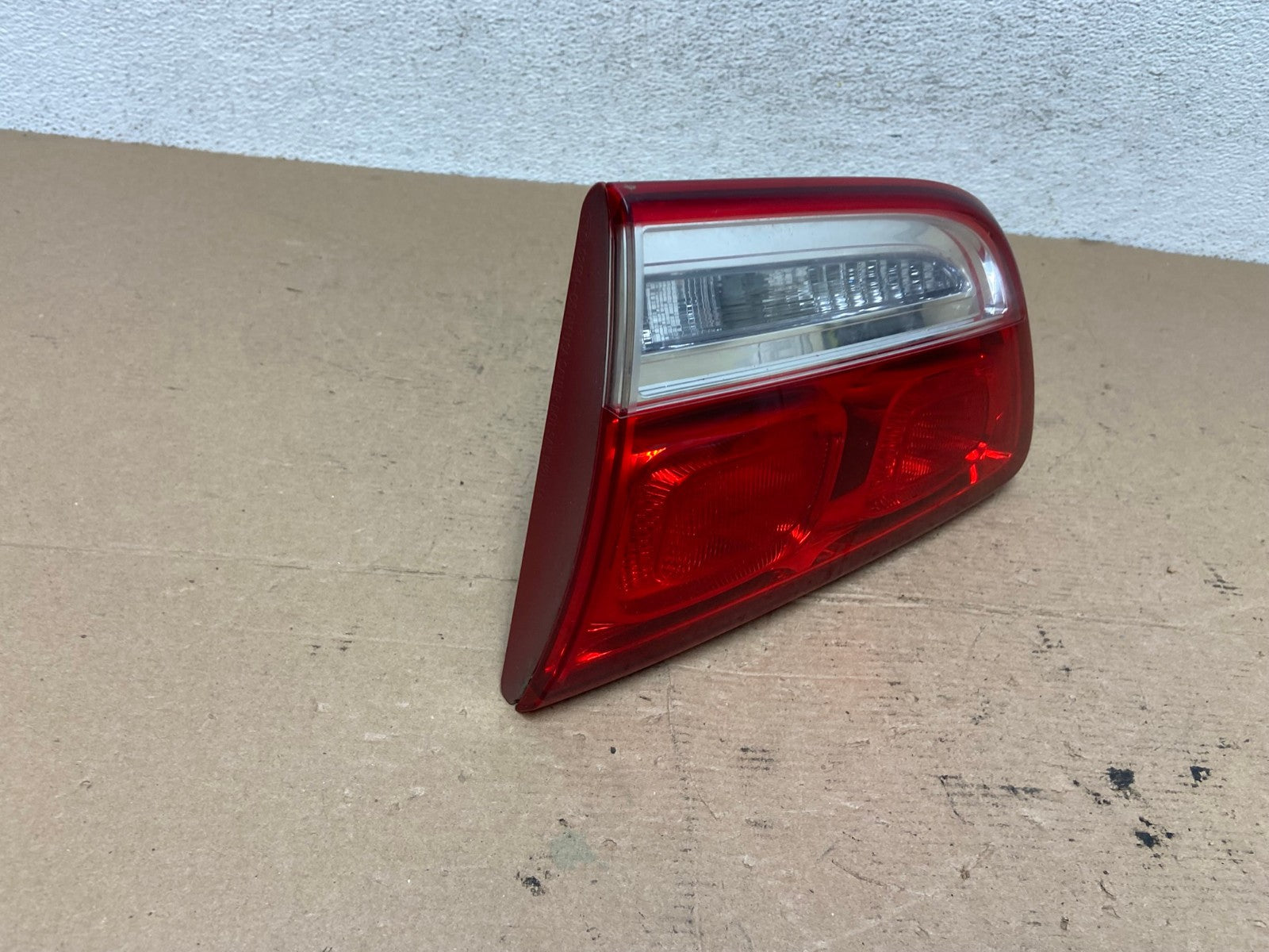 2016 2017 2018 Kia Sorento Right Passenger RH Inner Tail Light AF4683 LK2