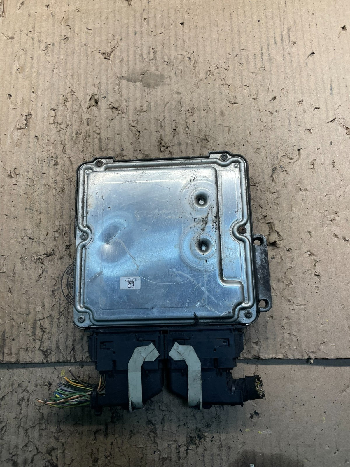 2014 2015 2016 Ford Fusion Engine Control Unit ECU Computer Module V9008 DG2