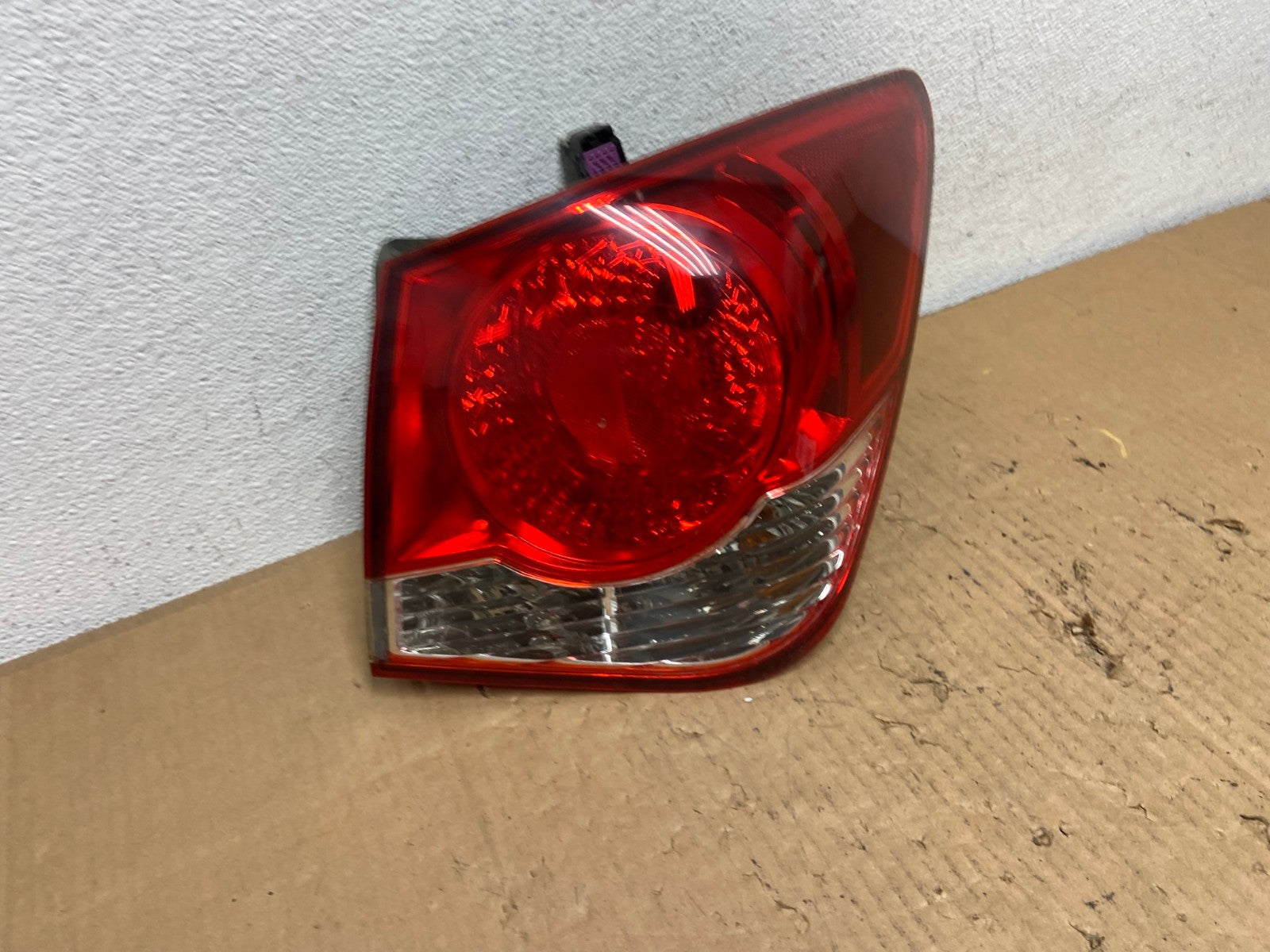 2011 2012 2013 2014 Chevrolet Cruze Right Passinger RH Side Tail Light AD1160 LK2