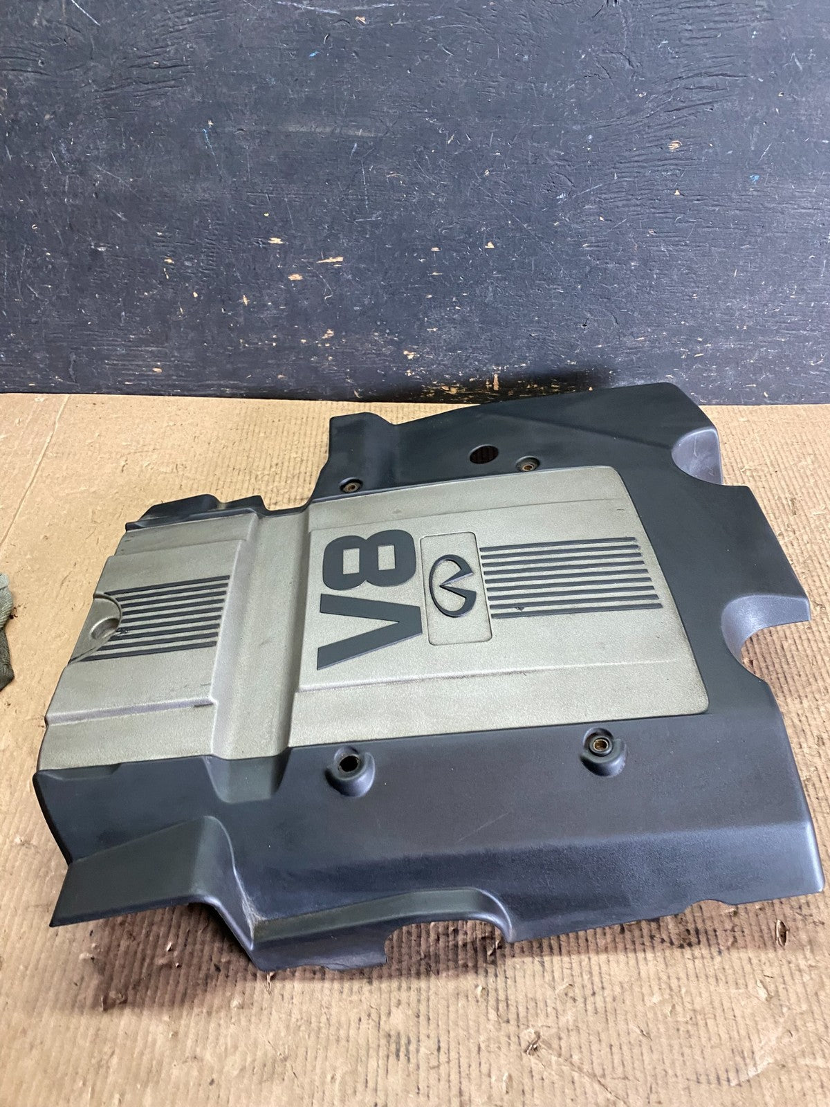 1997 to 2001 Infiniti Q45 Engine Motor Cover OEM  P5835 DG0