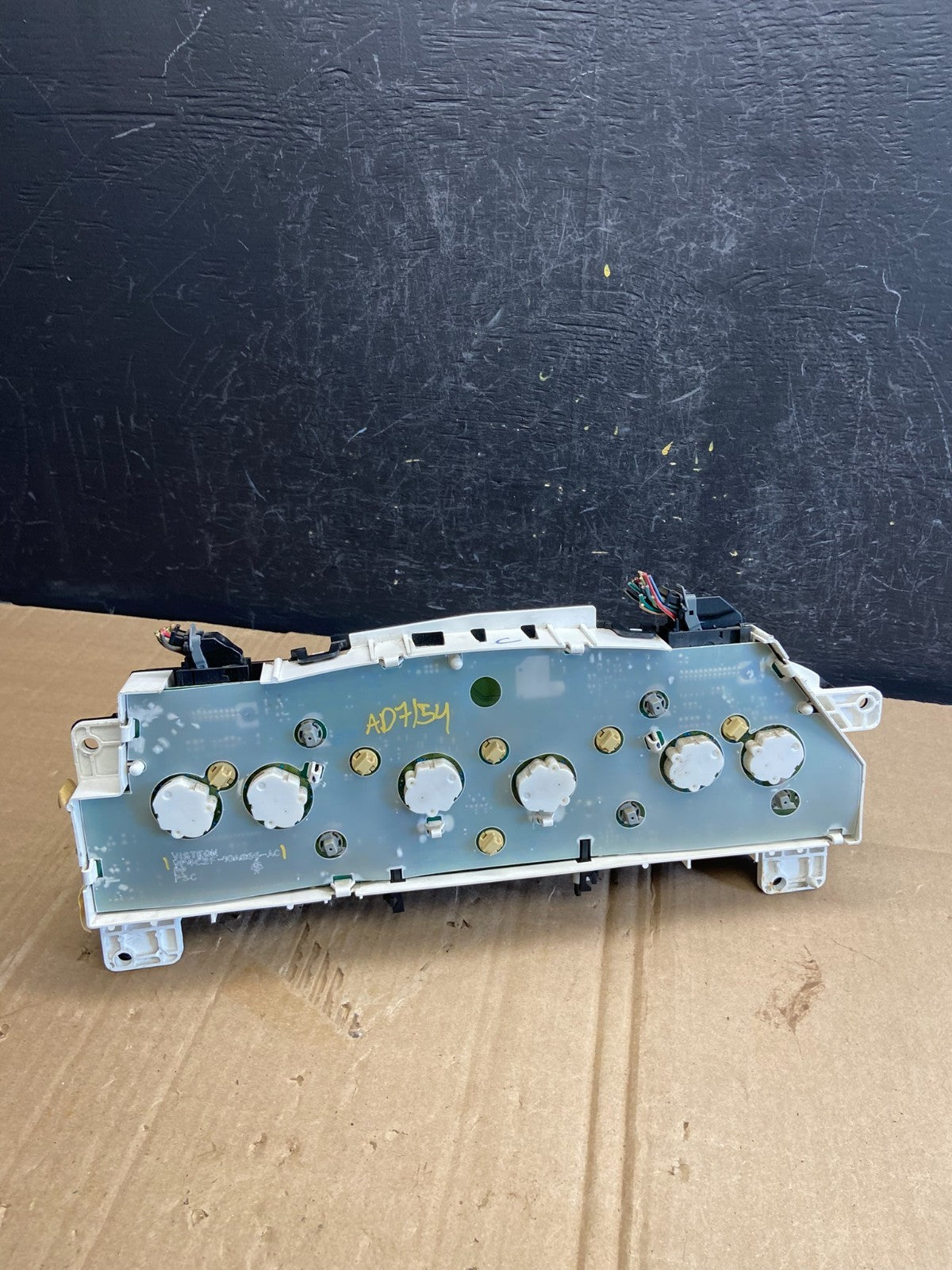 2006 Ford E350 Gauge Speedometer Cluster ad7154 DG4