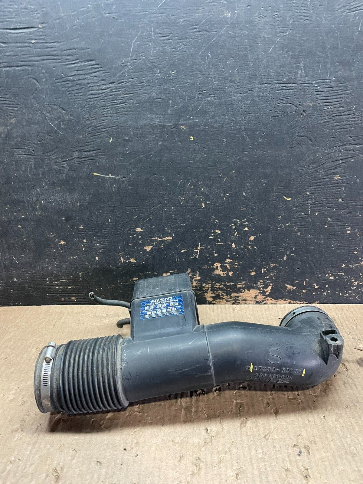 2007-2016 Toyota Sequoia Tundra  Air Cleaner Intake Filter Box Z3358 DG3