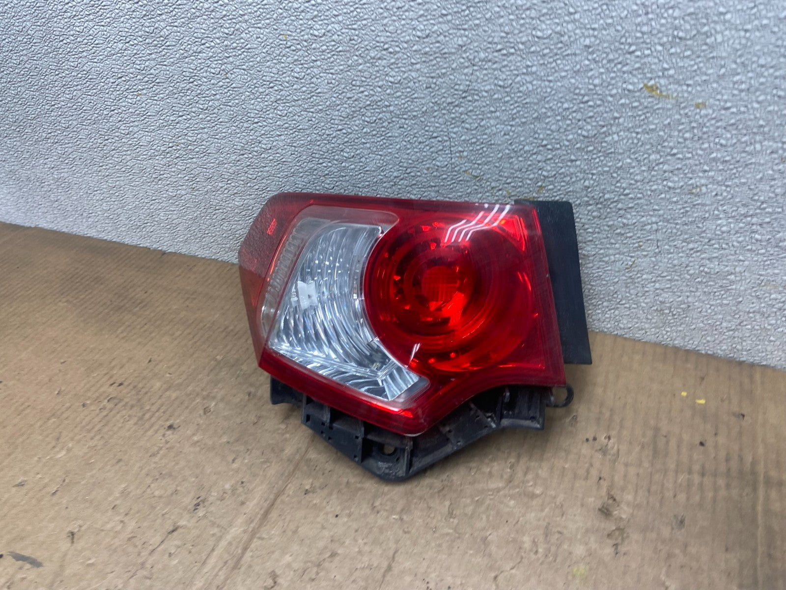 2009 to 2010 Acura Tsx Sedan Left Driver Lh Side Tail Light Oem AA6889 DW1