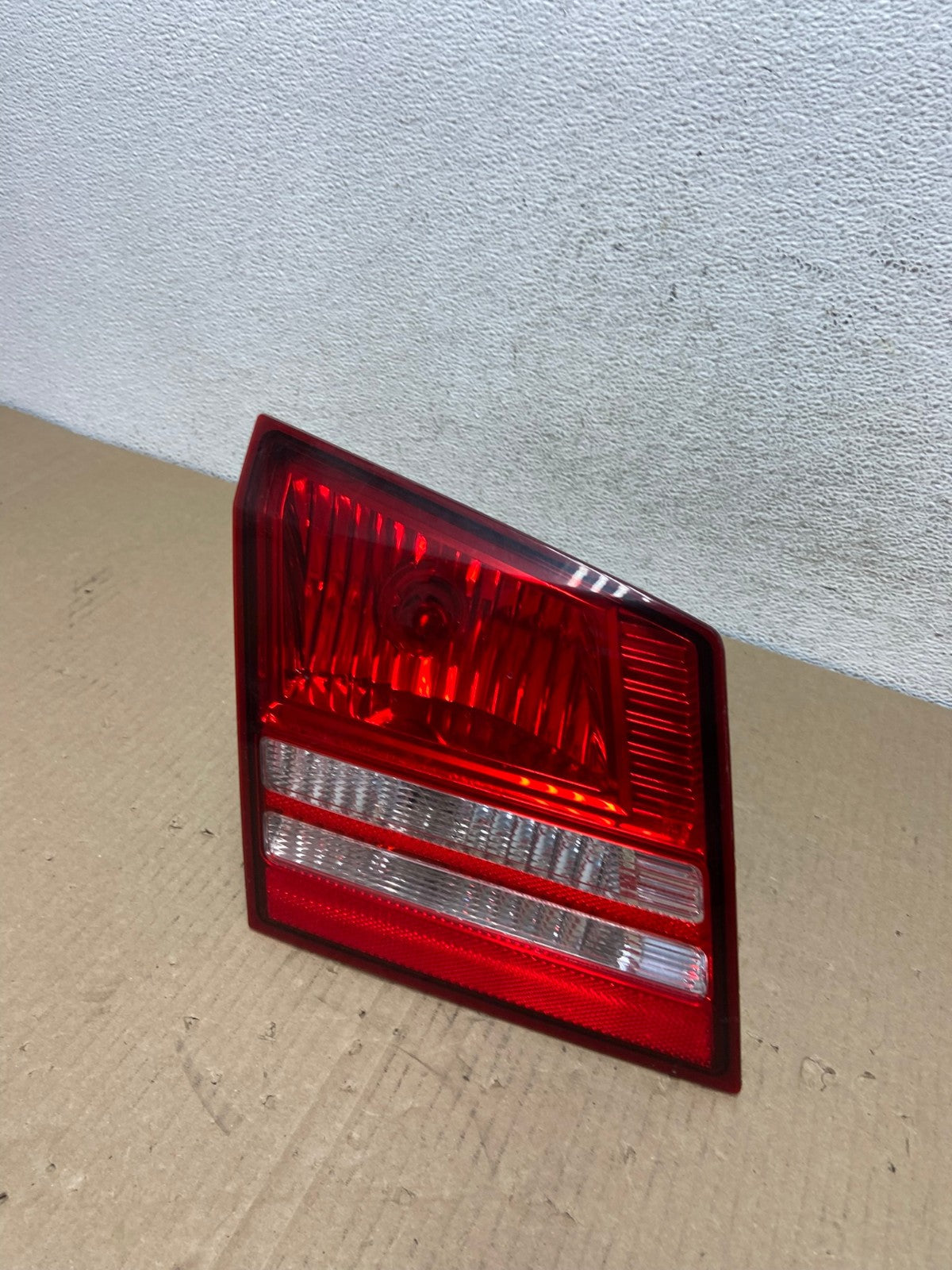 2009 2010 2011 Dodge Journey Left Driver Inner Trunk Lid Tail Light AE9546 LK0