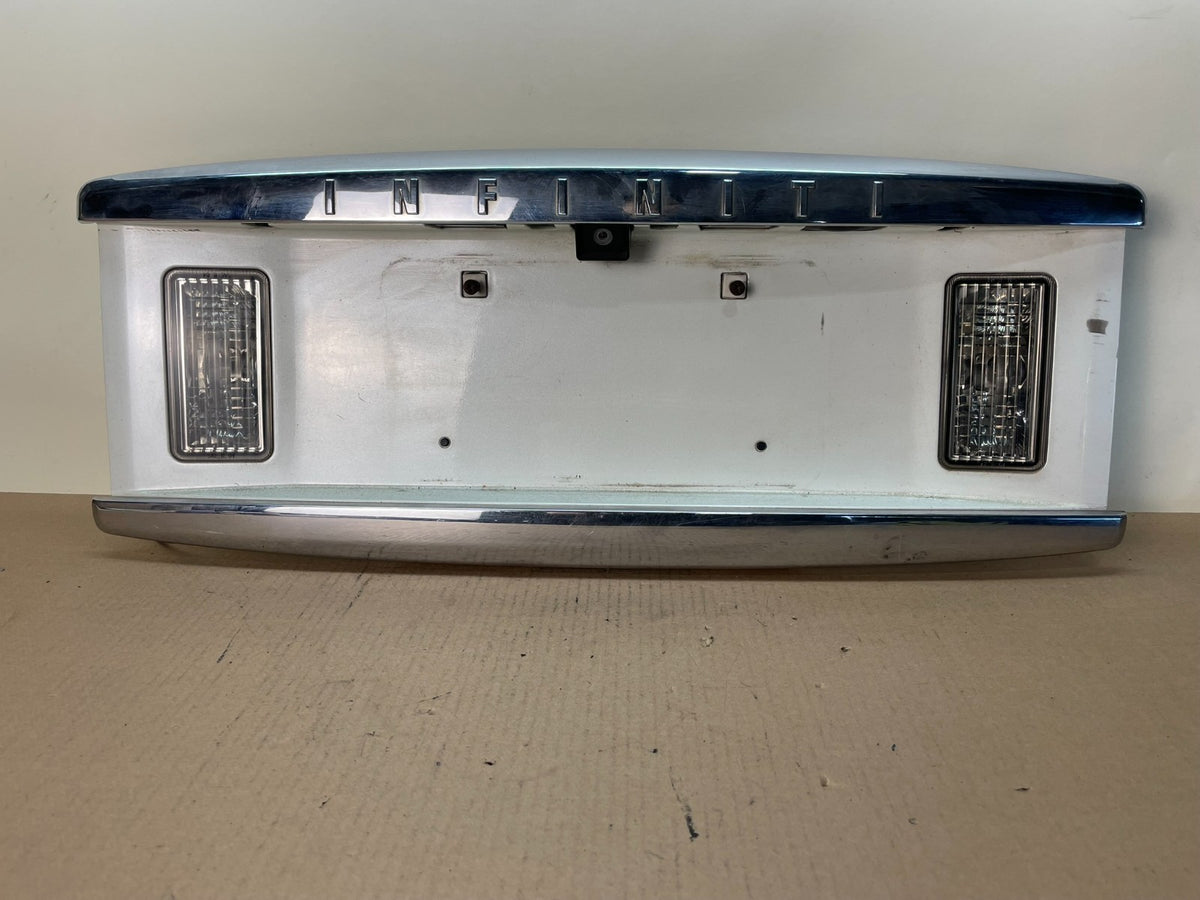 2004 to 2010 Infiniti QX56 License Plate Bracket With Camera AI4190 DG0