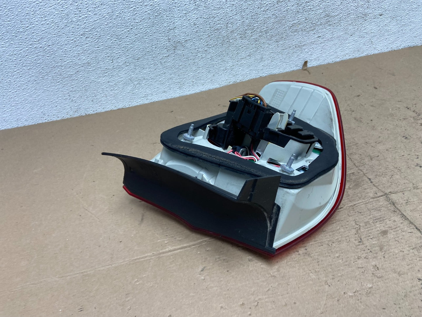 2009 2010 BMW 328i 3 Series Right Passenger RH Side Tail Light DEPO AF5164 DW4