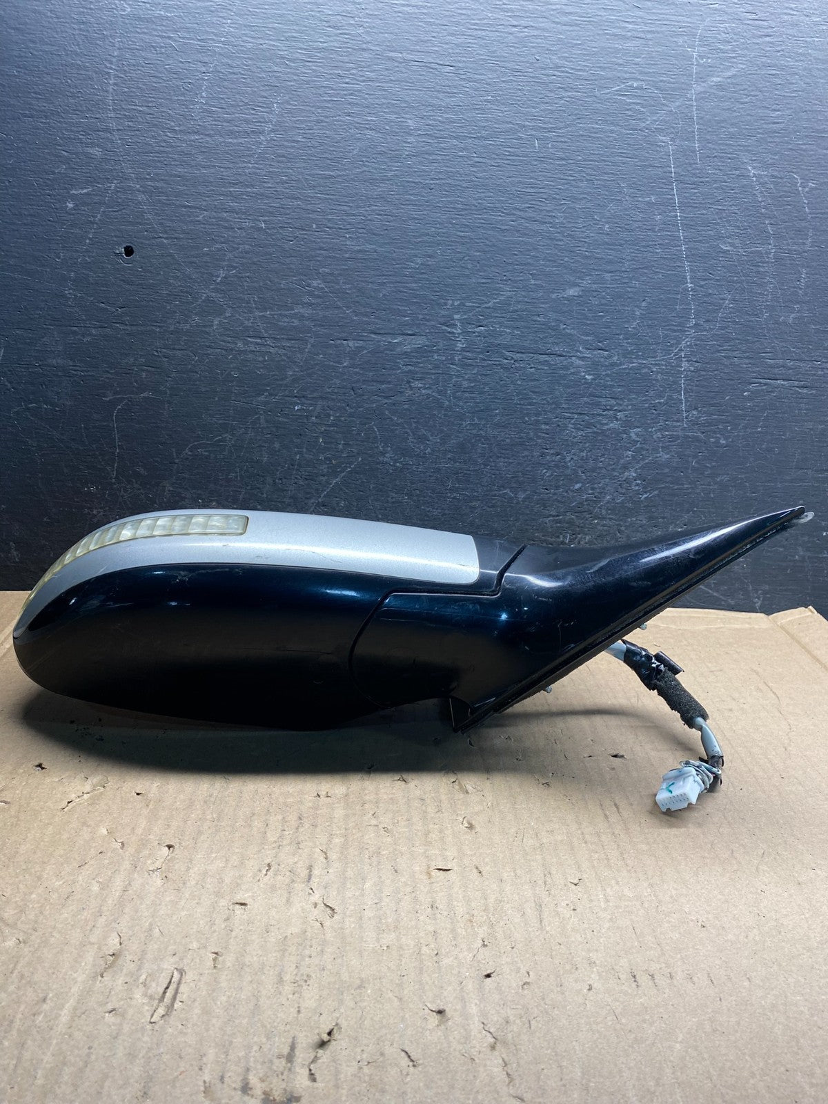 2009-2014 Nissan Maxima Right Passenger View Turn Signal Door Mirror AE7959 DW3