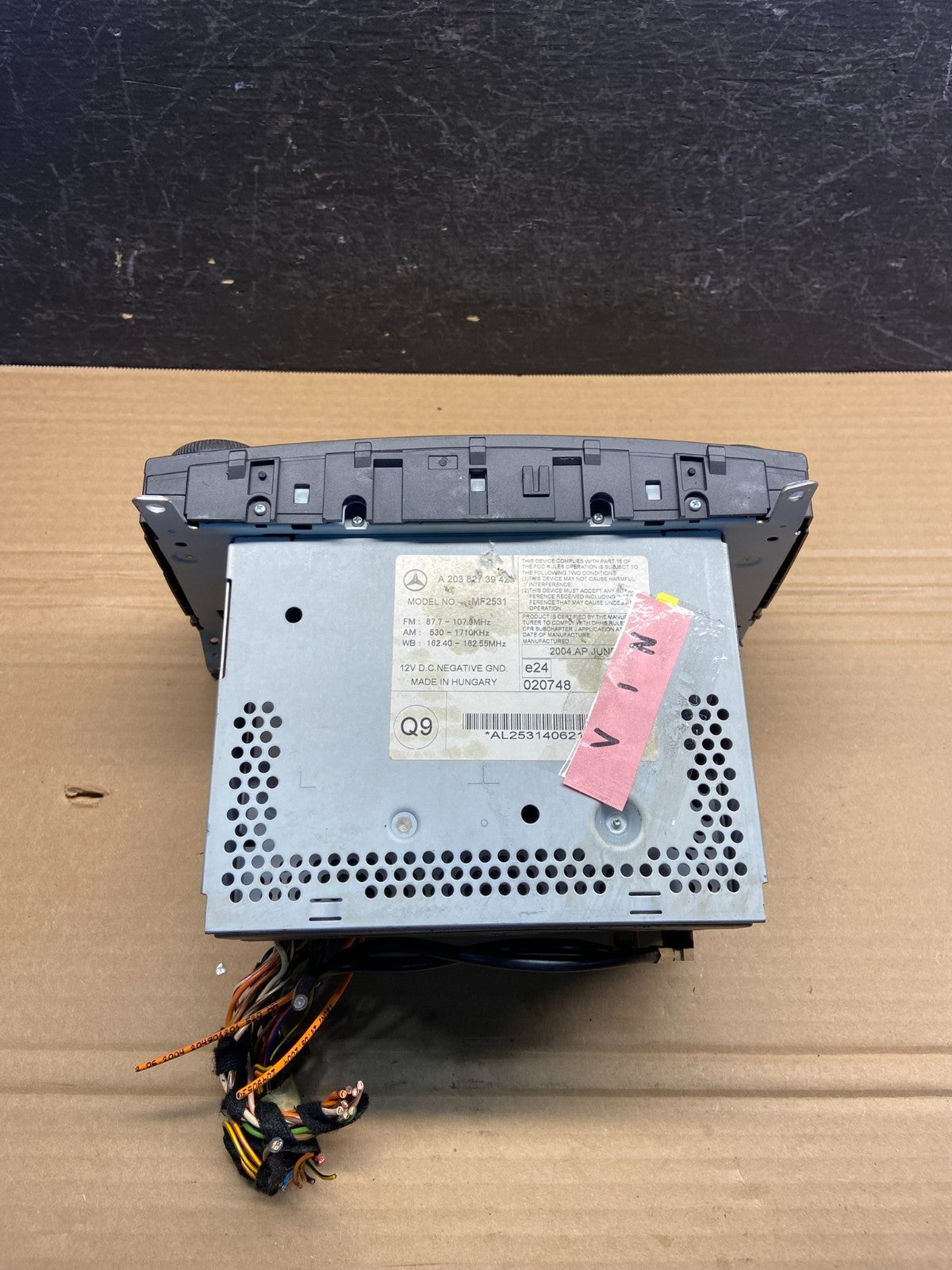 2005 2006 2007 Mercedes W203 C230 C240 Head Radio CD Player Stereo AE4698 DG4