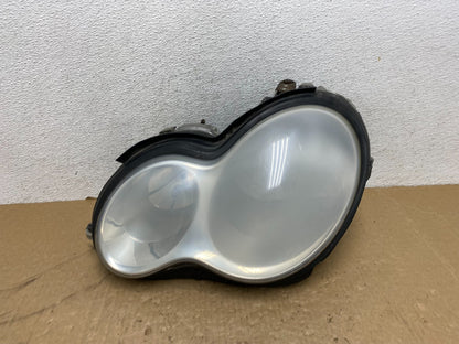 2005 to 2007 Mercedes-Benz C-Class Left Driver LH Side Headlight AG1106 DW0