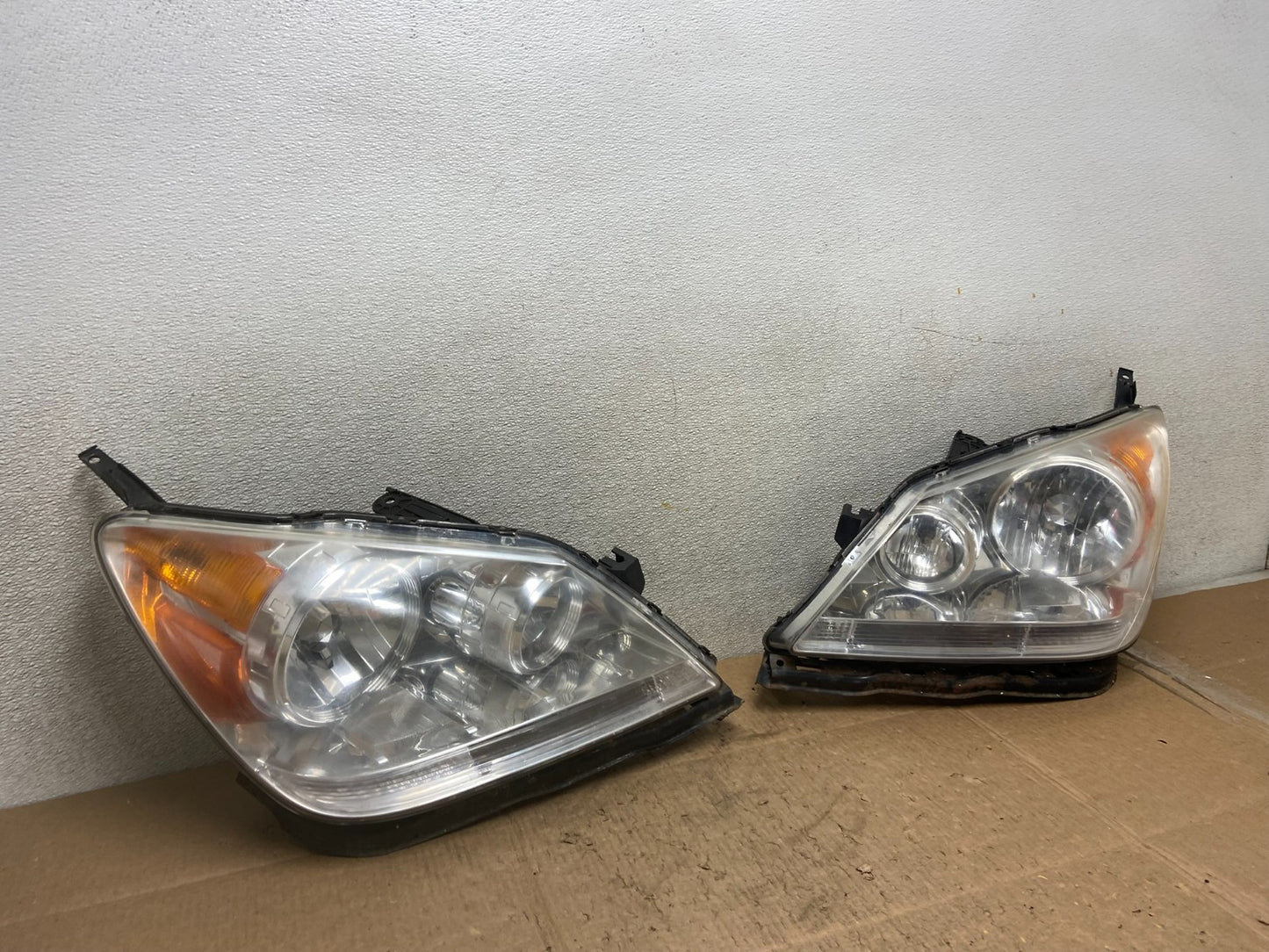 2005 - 2010 Honda Odyssey Left+Right Set Halogen Headlights Aftermarket Z1011 DG2