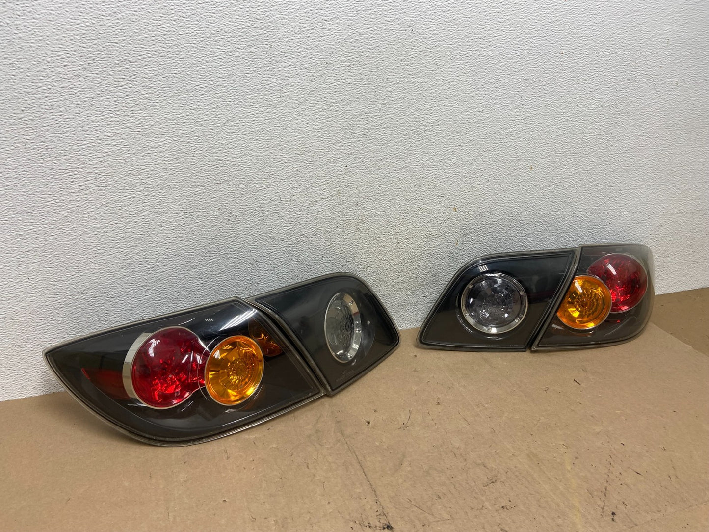 2004 2005 2006 Mazda 3 Hatchback Left+Right Side Tail Lights AE6835 DW2