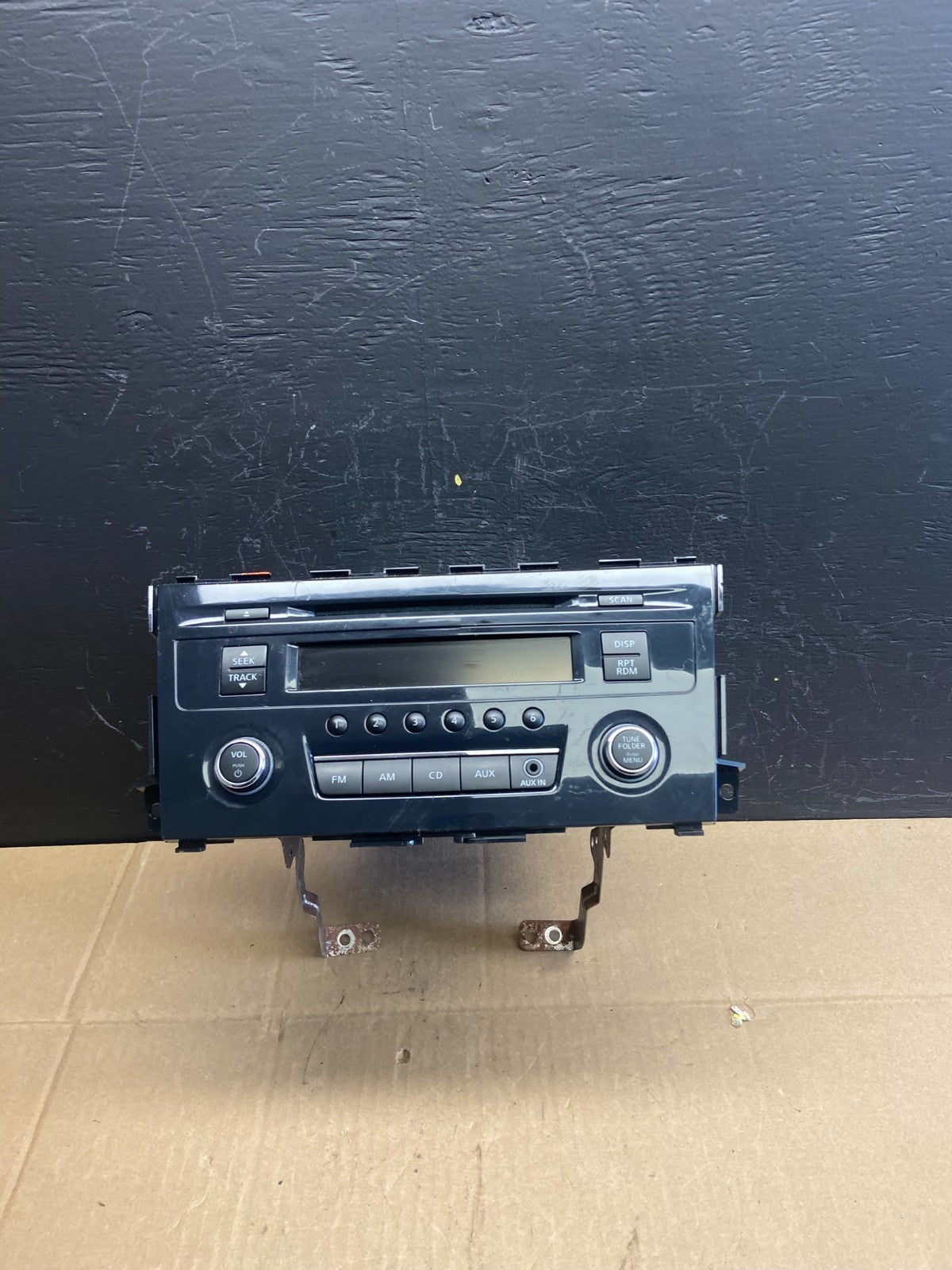 2013 to 2015 Nissan Altima Radio Cd Mp3 Player AUX Port AB9322 DG0