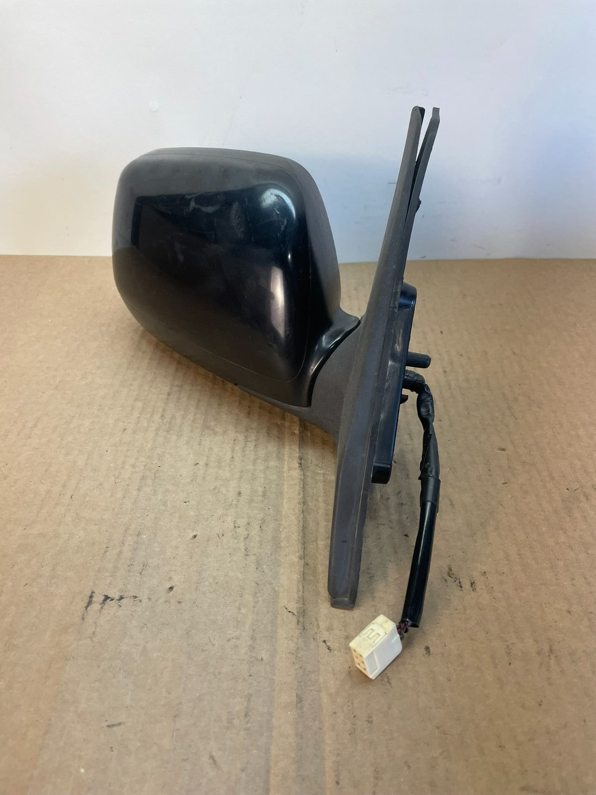 2004 to 2005 Toyota RAV4 Right Passenger RH Side View Door Mirror AF5556 DG1