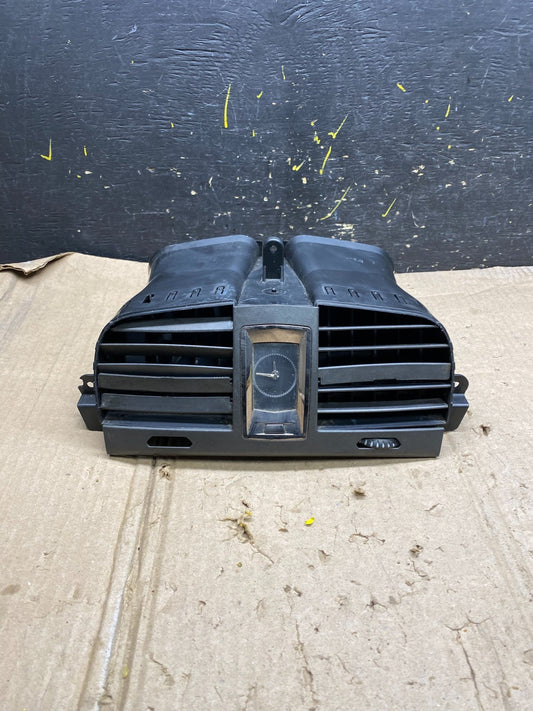 2007 to 2009 Cadillac SRX Front Center Dash Clock Air Vent x5971 DG0