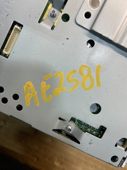 2017 to 2018 Hyundai Elantra Radio Clock Digital Player FM/AM AE2581 DG7